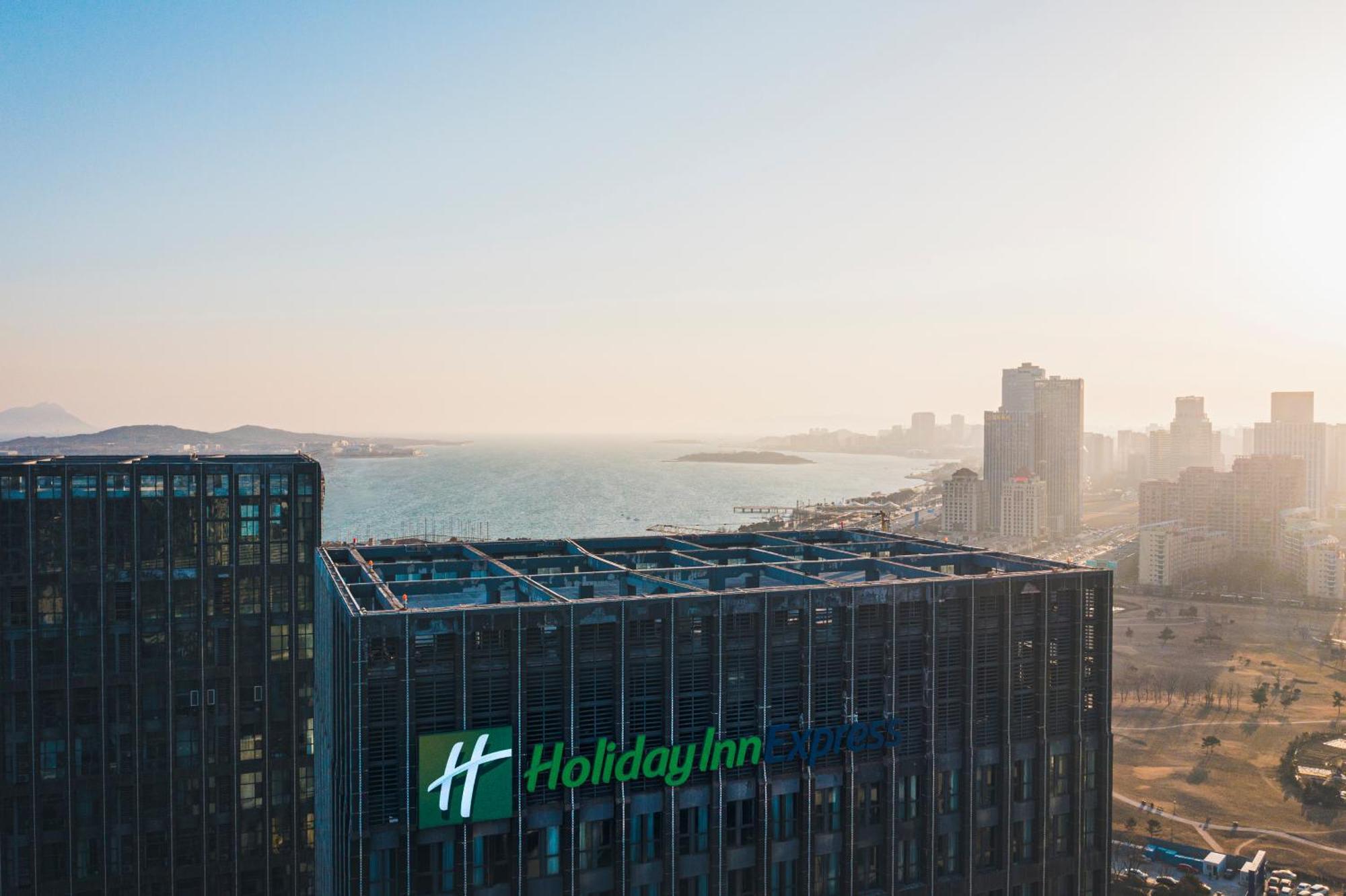 Holiday Inn Express - Qingdao West Coast By Ihg Eksteriør billede