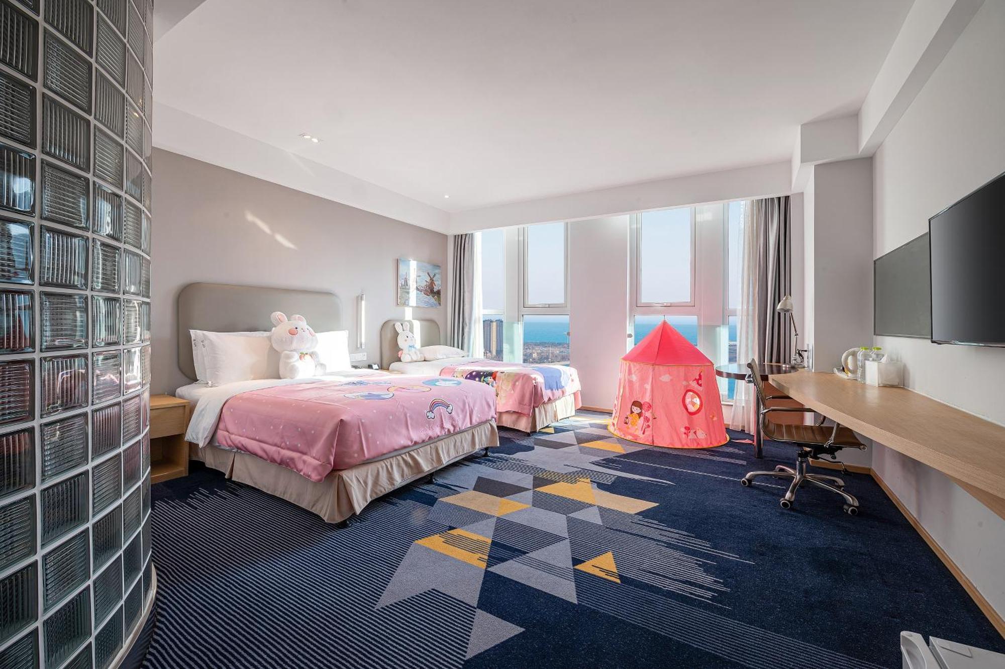 Holiday Inn Express - Qingdao West Coast By Ihg Eksteriør billede